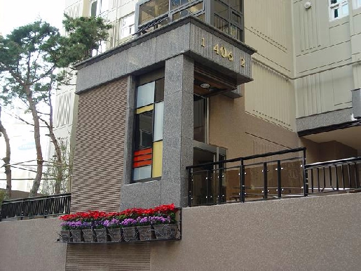 4  Ա